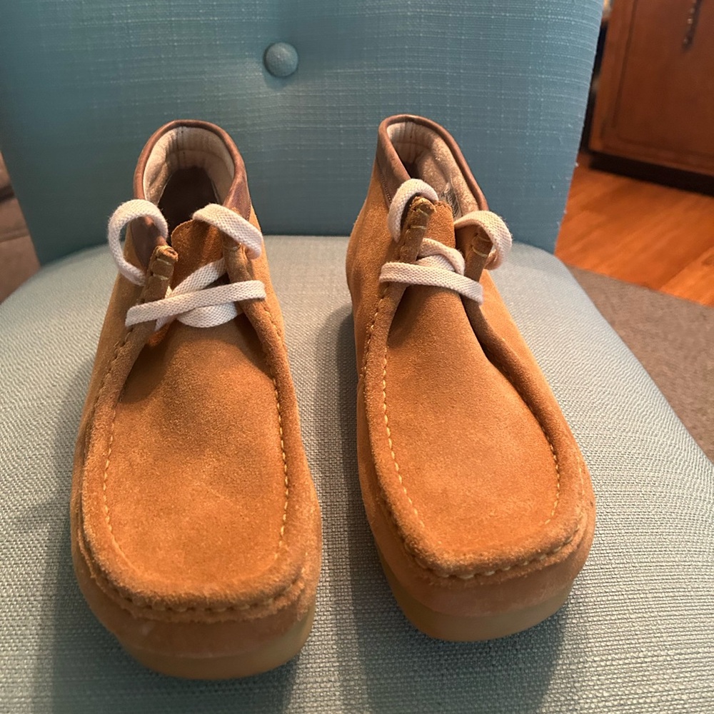 Clark’s Sharce Boot Suede size 8